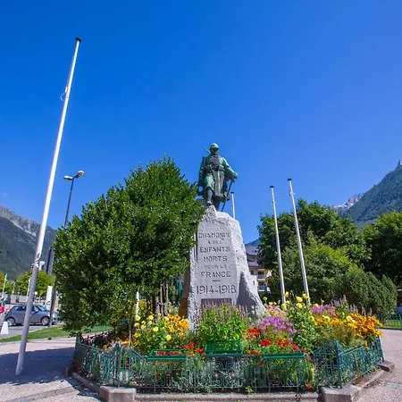 Domek alpejski Chalet Le Sarpe *